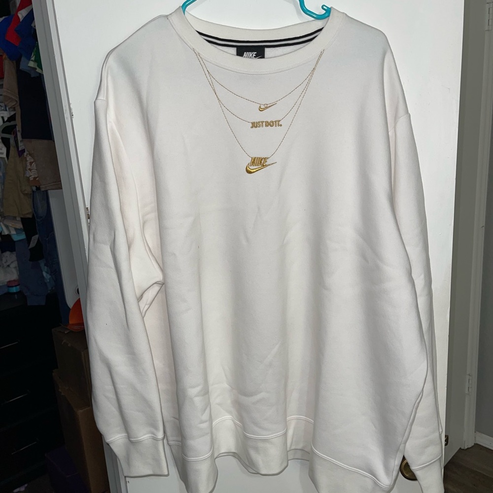 Nike sweatshirt